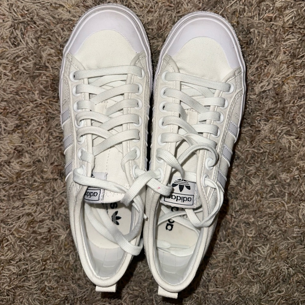 Adidas women’s Nizza  Platform White Lace-Up Sneakers
